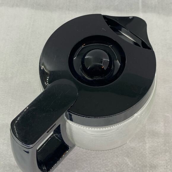 Cuisinart Replacement 12 Cup Coffee Carafe w/Black Lid - Picture 5 of 5